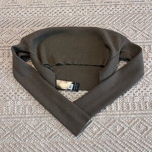 🆕 Lida Baday Shrug